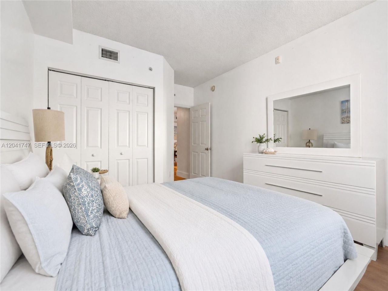 17145 N Bay Rd , Unit 4311, Sunny Isles Beach, FL 33160 Photo