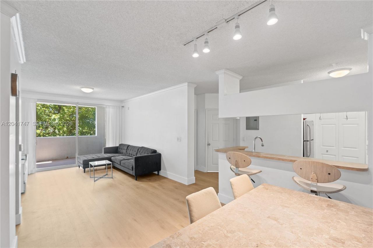 17145 N Bay Rd , Unit 4311, Sunny Isles Beach, FL 33160 Photo