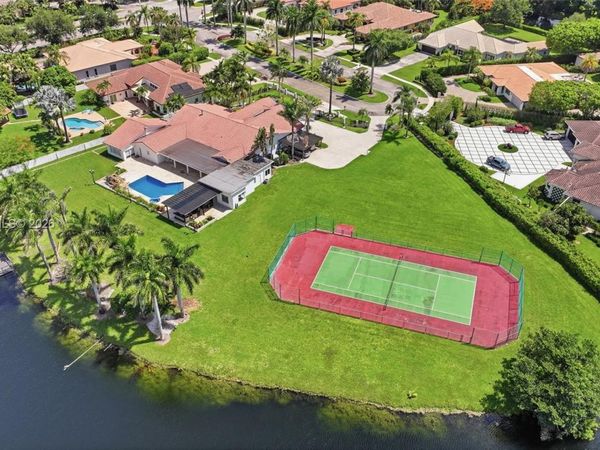 16170 Saddle Ln , Weston, FL 33326