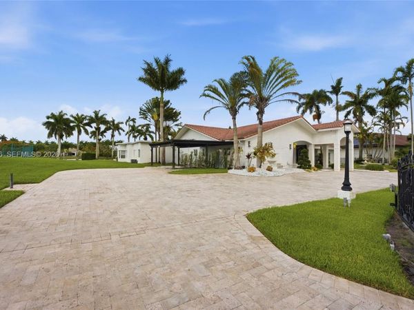 16170 Saddle Ln, Weston, FL 33326