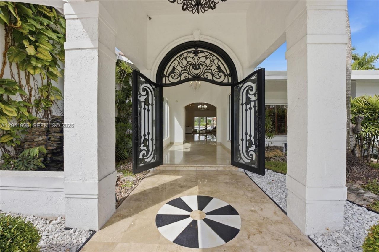 16170 Saddle Ln , Weston, FL 33326 Photo