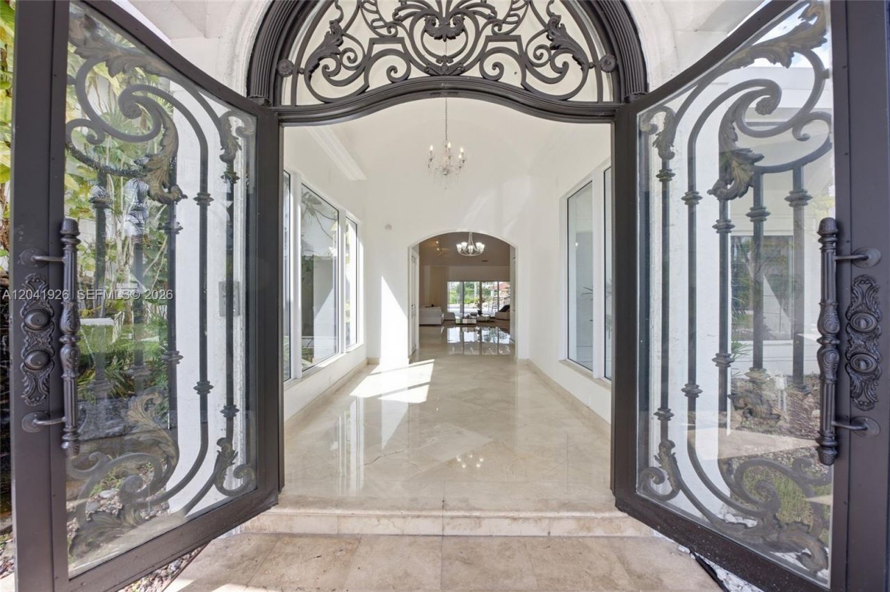 16170 Saddle Ln , Weston, FL 33326 Photo