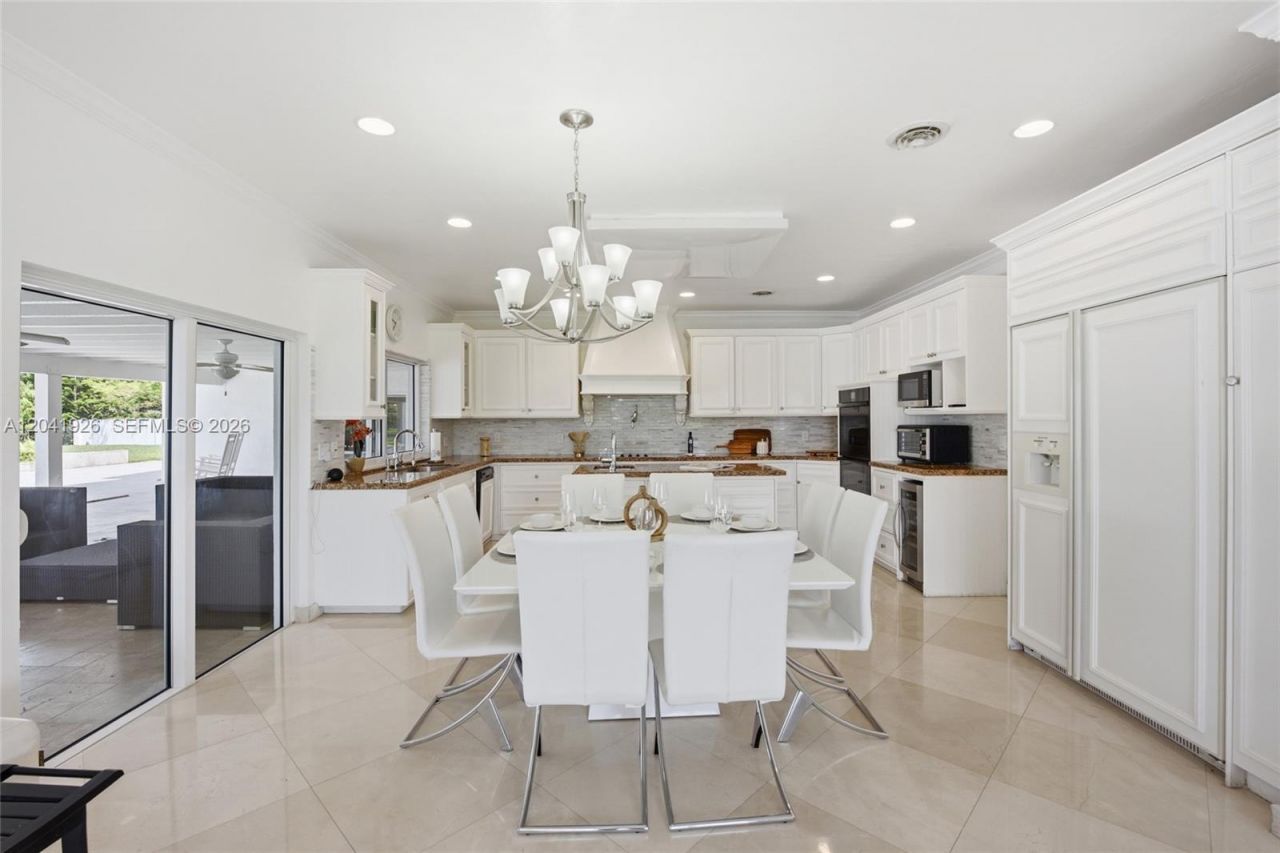 16170 Saddle Ln, Weston, FL 33326 Photo