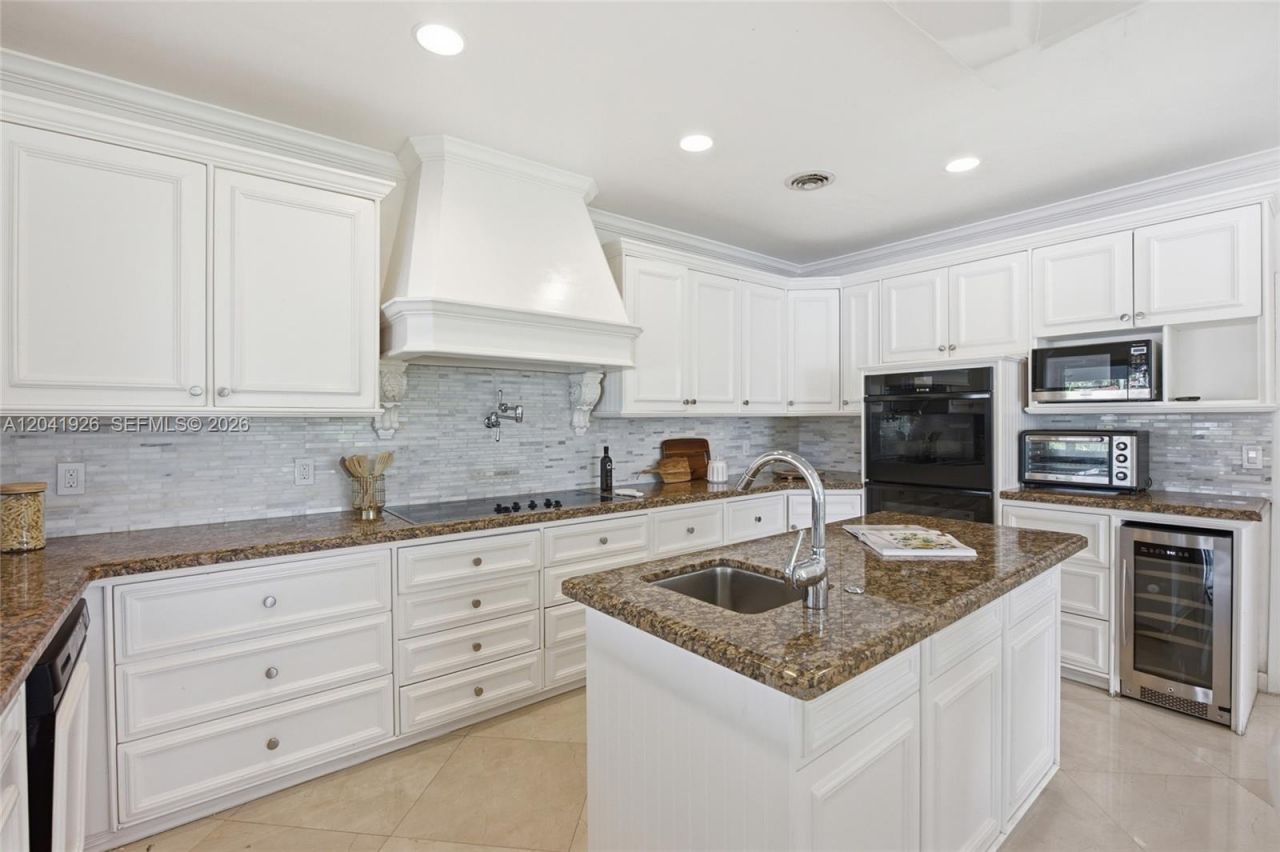 16170 Saddle Ln , Weston, FL 33326 Photo
