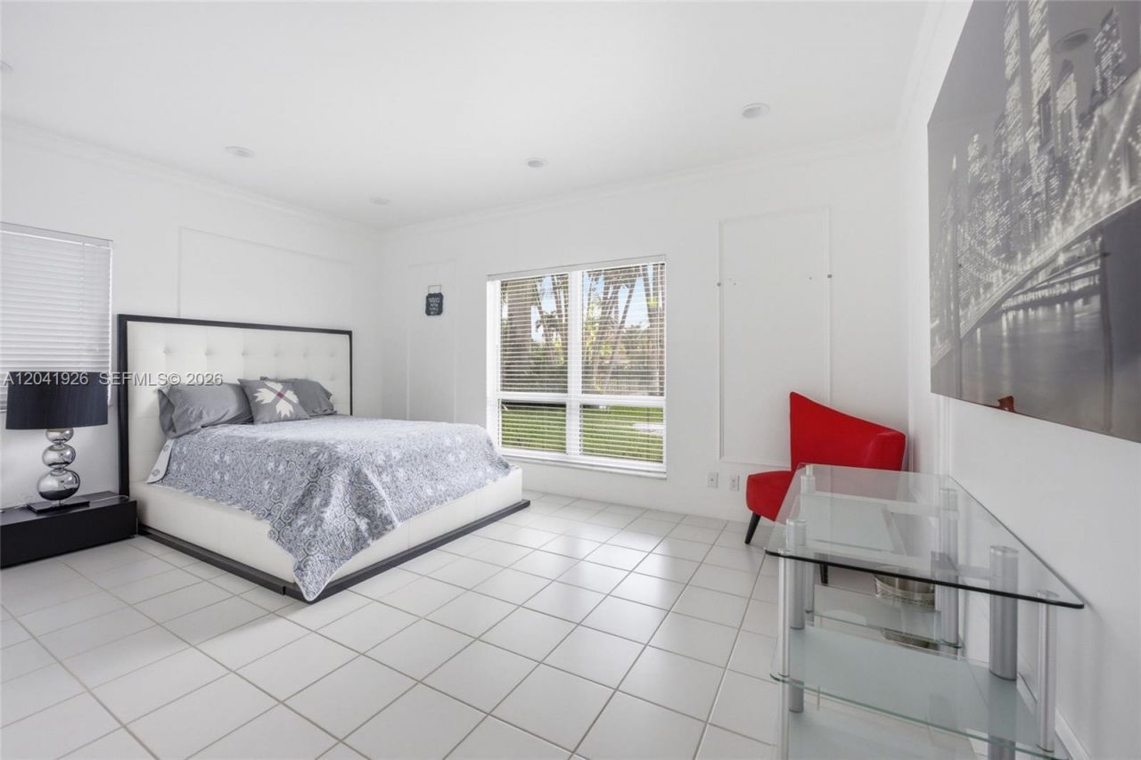 16170 Saddle Ln, Weston, FL 33326 Photo