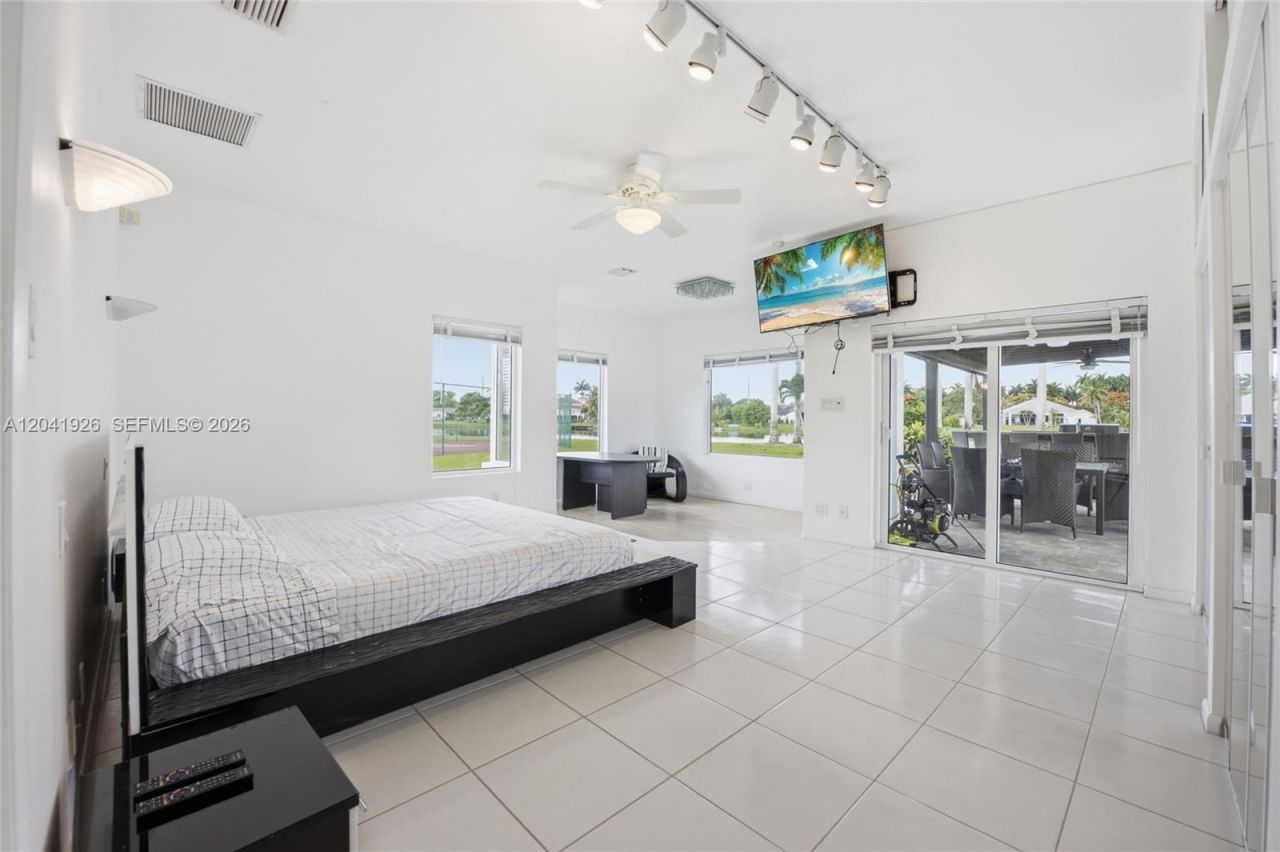 16170 Saddle Ln , Weston, FL 33326 Photo