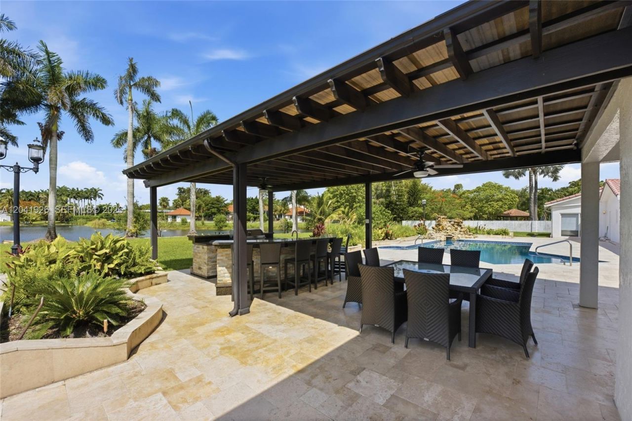16170 Saddle Ln , Weston, FL 33326 Photo