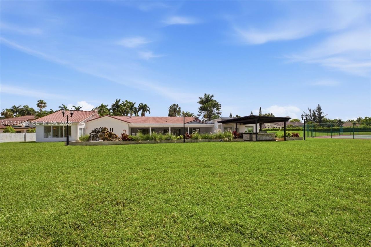 16170 Saddle Ln, Weston, FL 33326 Photo