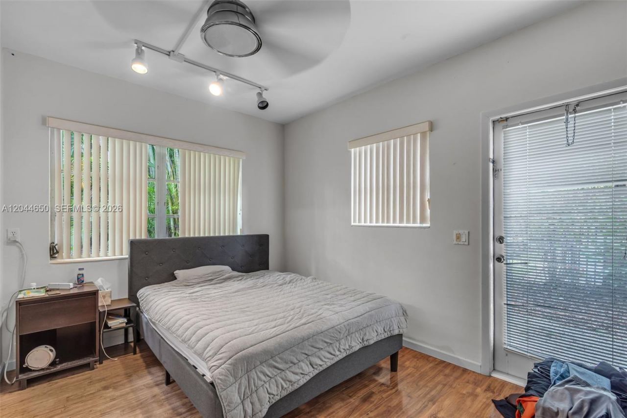 1439 Miller Rd, Coral Gables, FL 33146 Photo