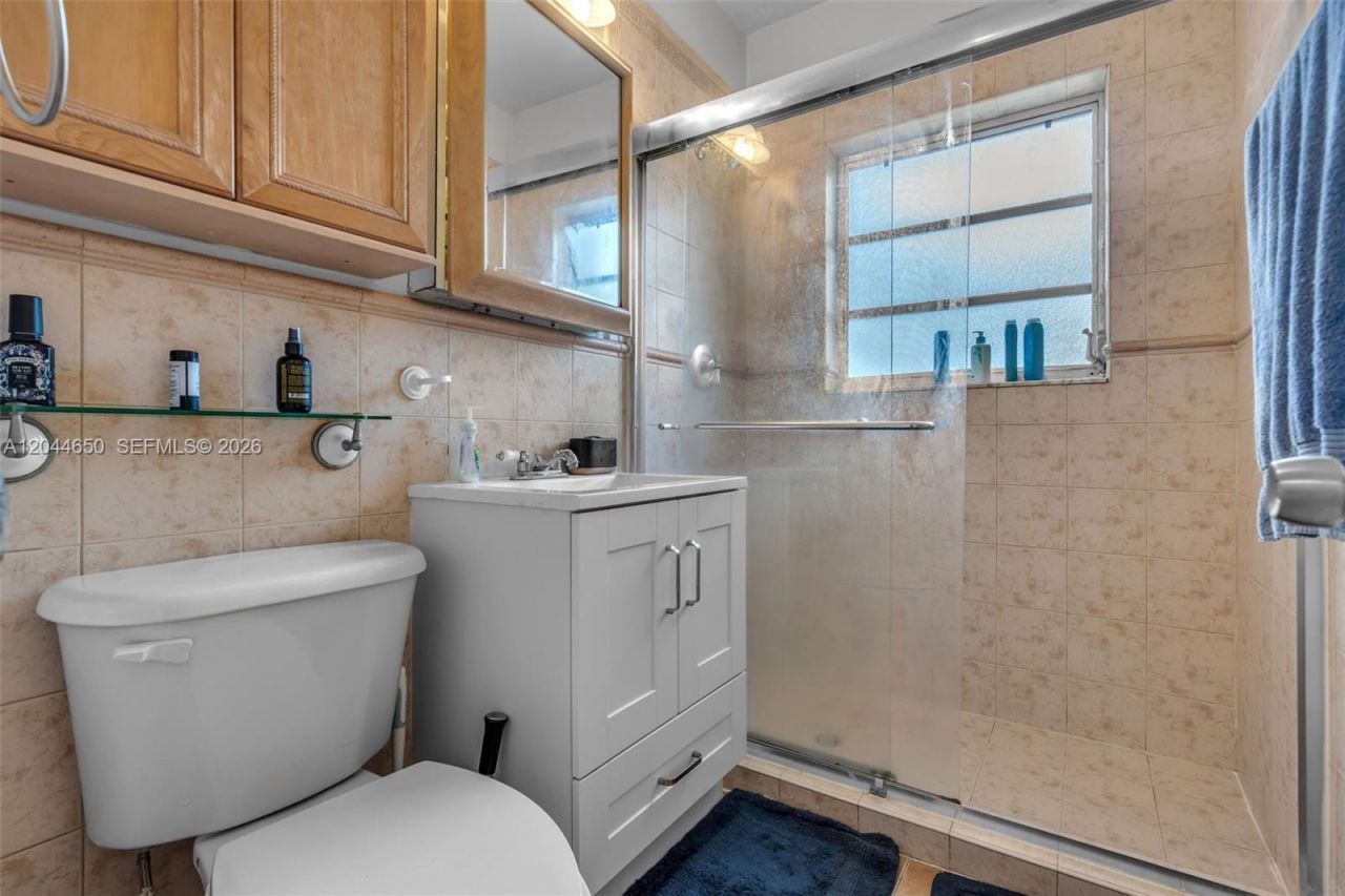 1439 Miller Rd, Coral Gables, FL 33146 Photo