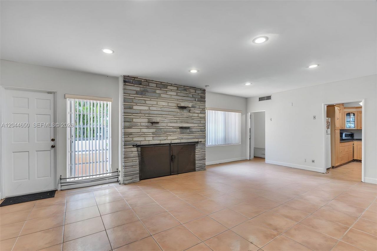 1439 Miller Rd, Coral Gables, FL 33146 Photo