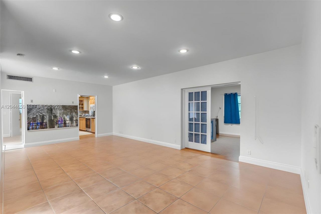 1439 Miller Rd, Coral Gables, FL 33146 Photo