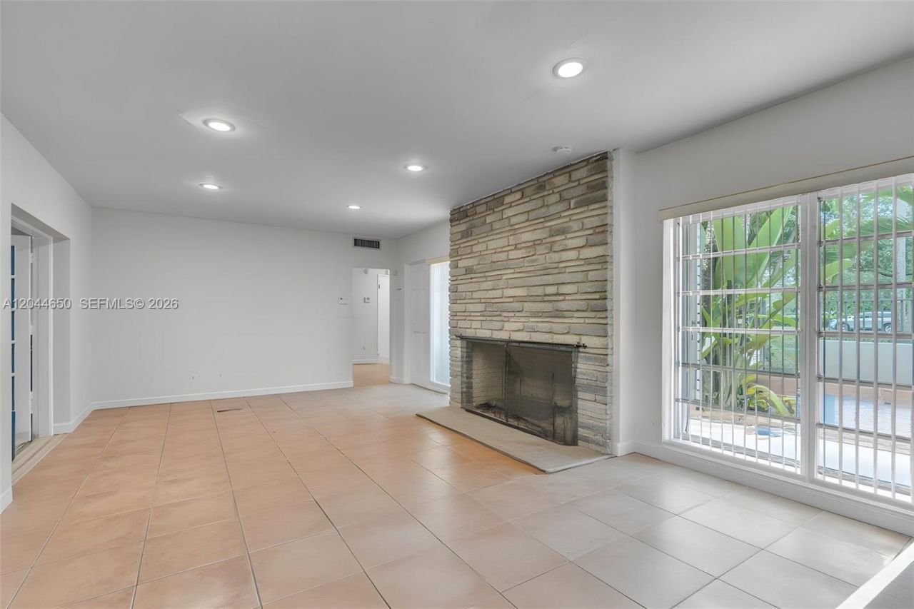 1439 Miller Rd, Coral Gables, FL 33146 Photo