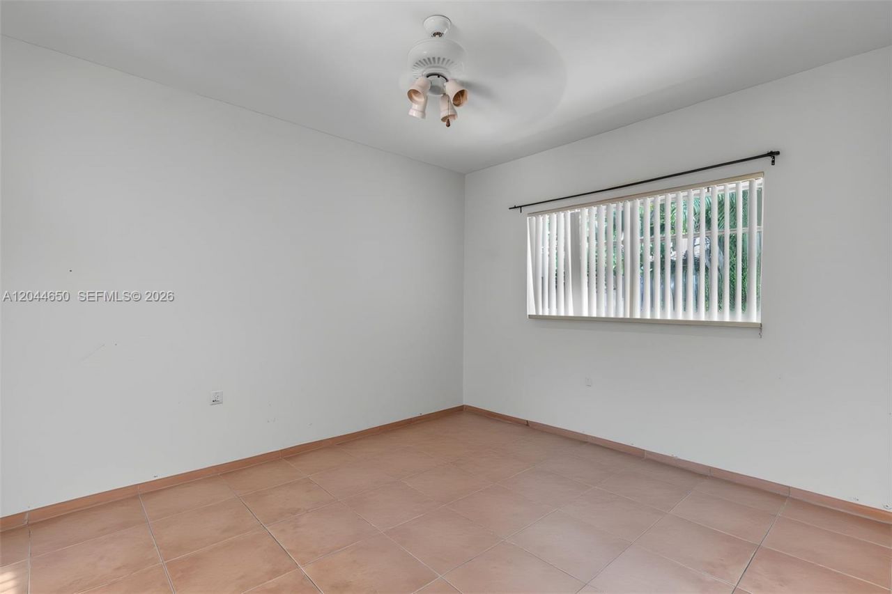 1439 Miller Rd, Coral Gables, FL 33146 Photo