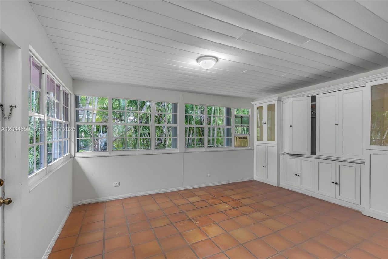 1439 Miller Rd, Coral Gables, FL 33146 Photo