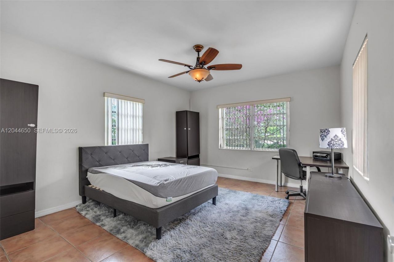 1439 Miller Rd, Coral Gables, FL 33146 Photo