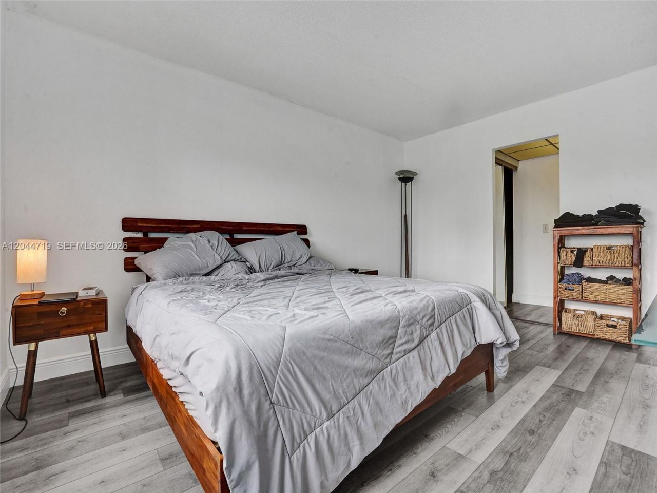 200 Diplomat Pkwy , Unit 432, Hallandale Beach, FL 33009 Photo