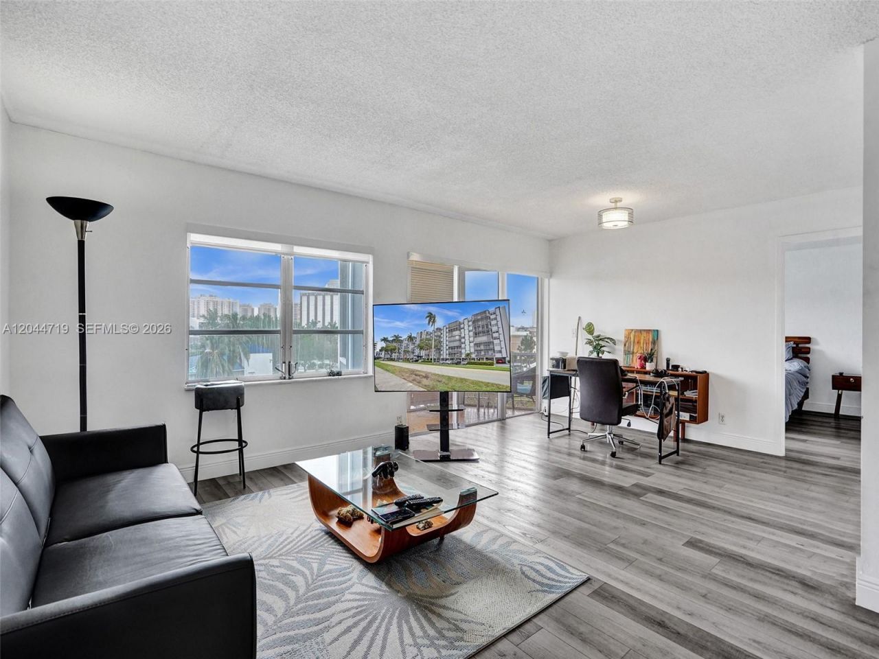 200 Diplomat Pkwy , Unit 432, Hallandale Beach, FL 33009 Photo