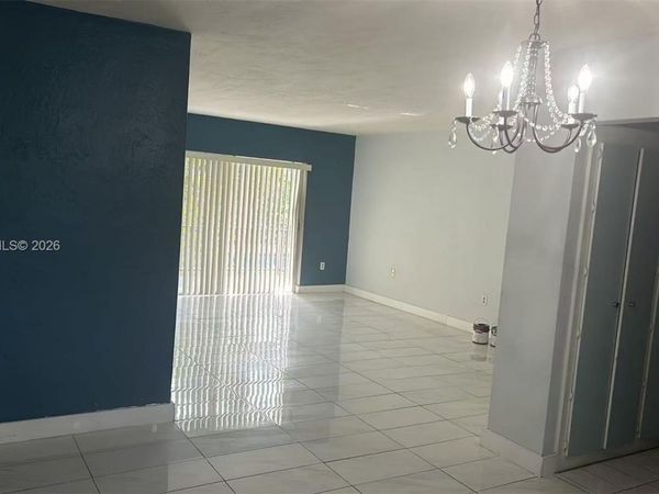 6900 N Kendall Dr, Unit A205, Pinecrest, FL 33156