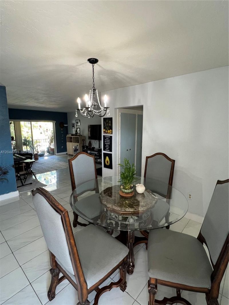 6900 N Kendall Dr , Unit A205, Pinecrest, FL 33156 Photo