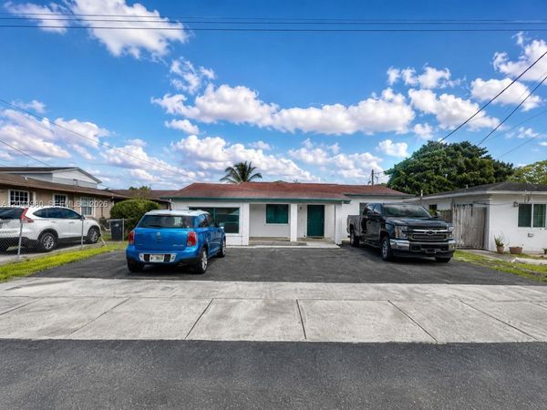 3435 SW 91st Ave, Miami, FL 33165