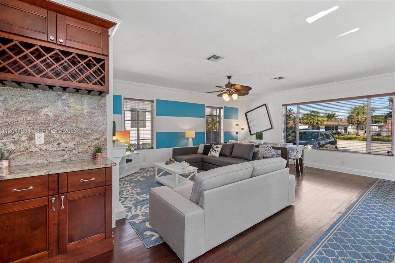 1446 Hollywood Blvd , Hollywood, FL 33020 Photo