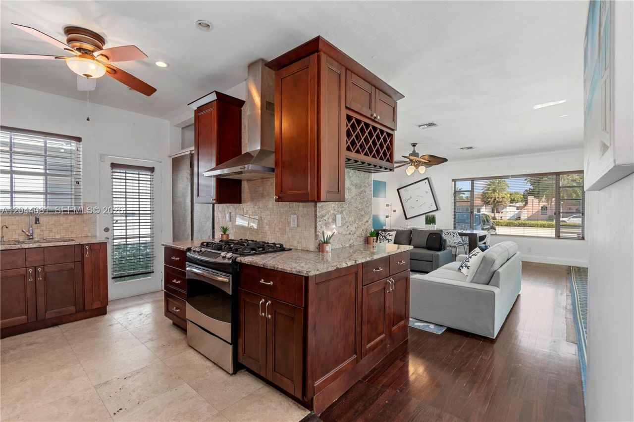 1446 Hollywood Blvd , Hollywood, FL 33020 Photo
