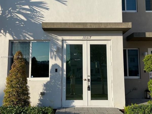 10317 NW 66th St , Unit 10317, Doral, FL 33178