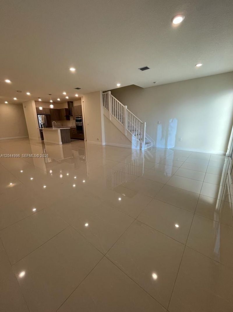 10317 NW 66th St , Unit 10317, Doral, FL 33178 Photo