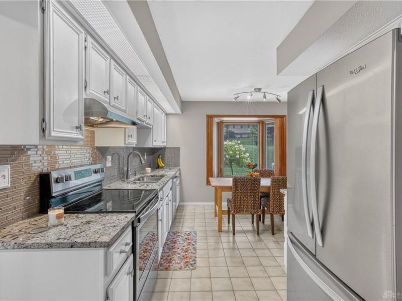 1480 Ambridge Road, Washington Township, OH 45459 Photo 13