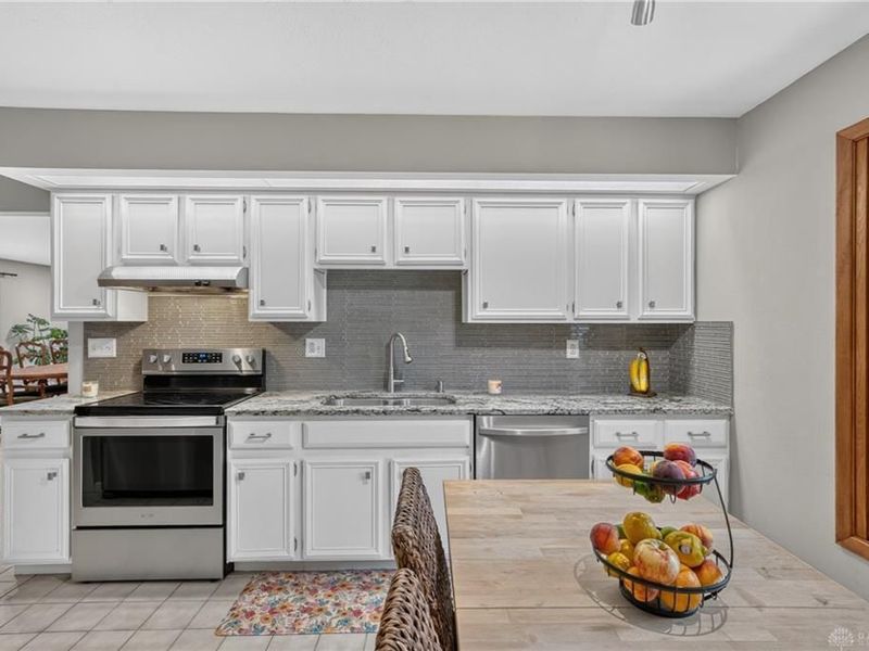 1480 Ambridge Road, Washington Township, OH 45459 Photo 18