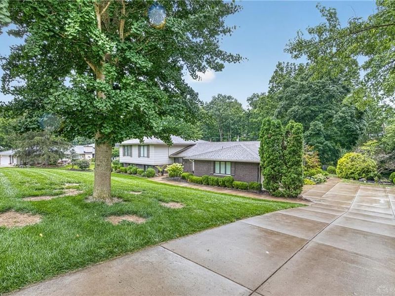 1480 Ambridge Road, Washington Township, OH 45459 Photo 3