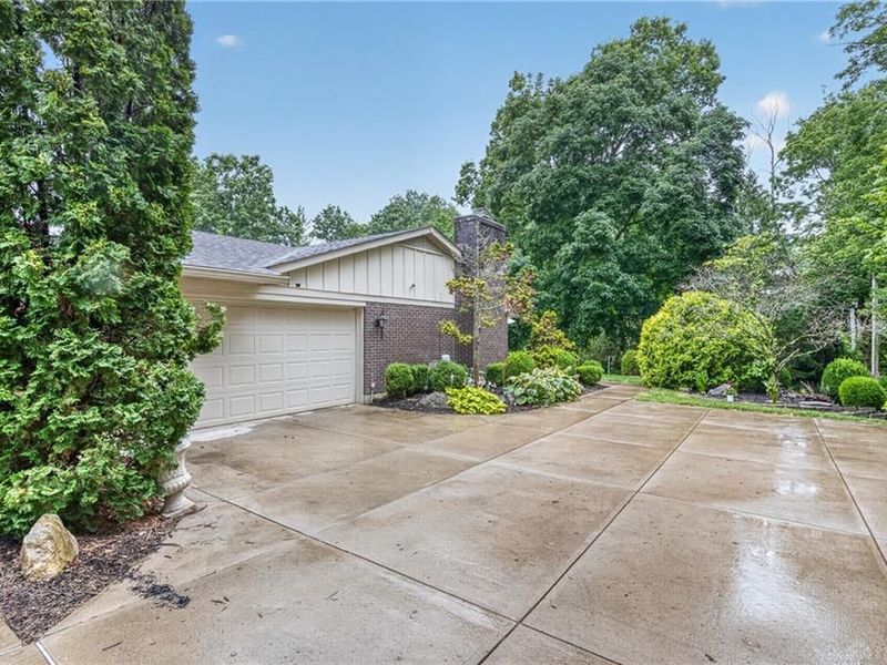 1480 Ambridge Road, Washington Township, OH 45459 Photo 4
