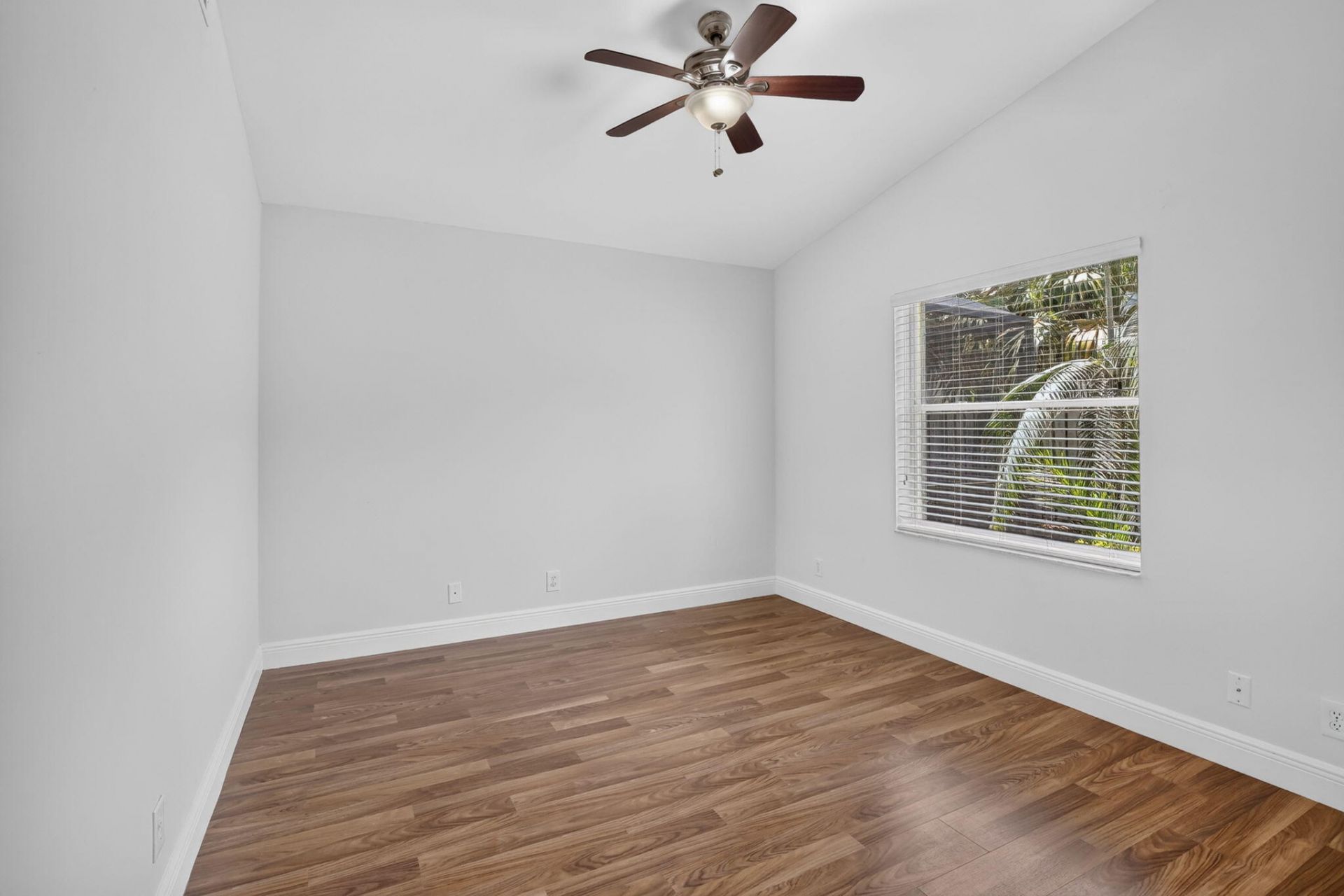 1959 Water Ridge Drive, Weston, FL 33326 Photo