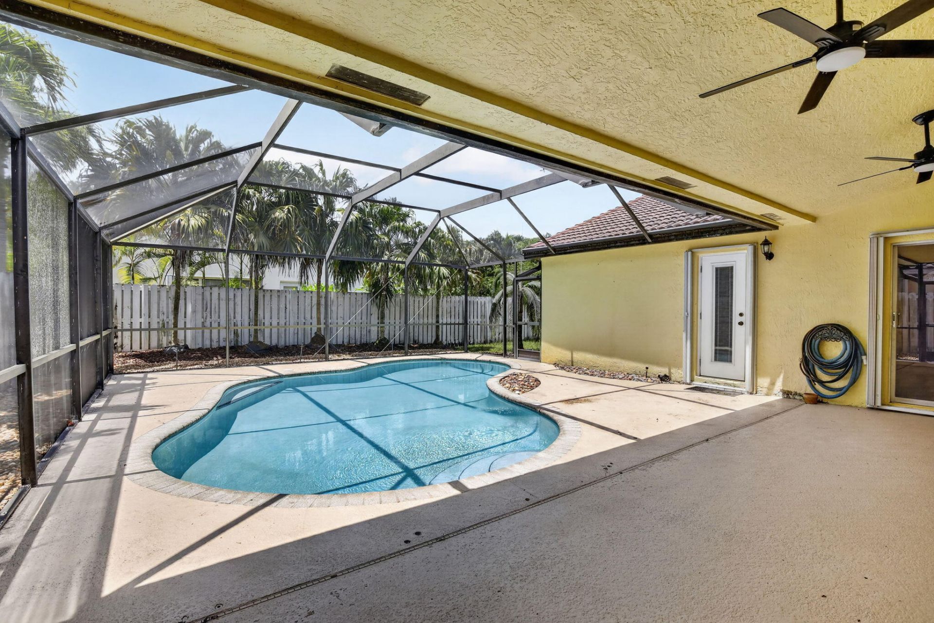 1959 Water Ridge Drive, Weston, FL 33326 Photo