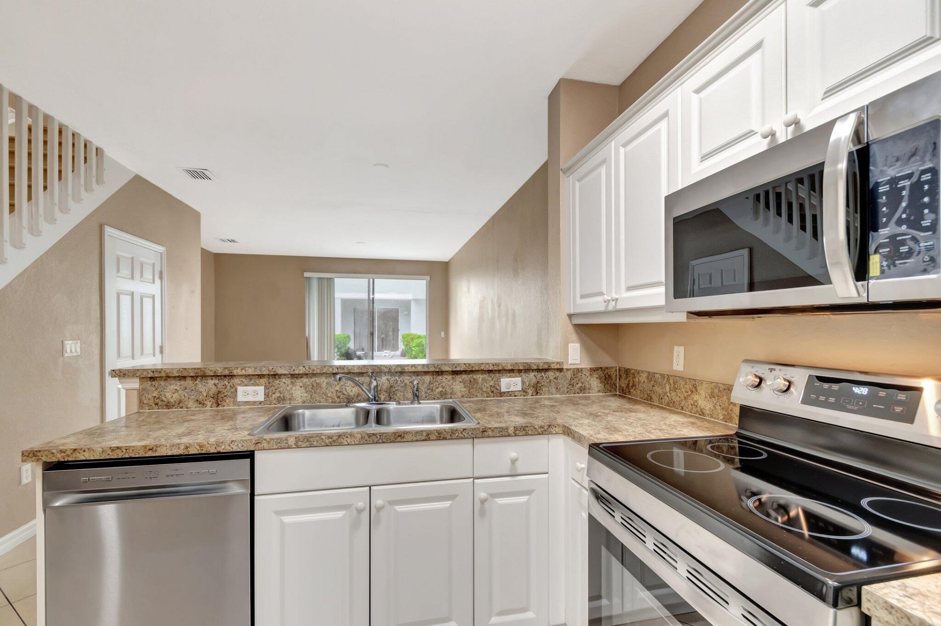 1912 Hibiscus Lane, Riviera Beach, FL 33404 Photo