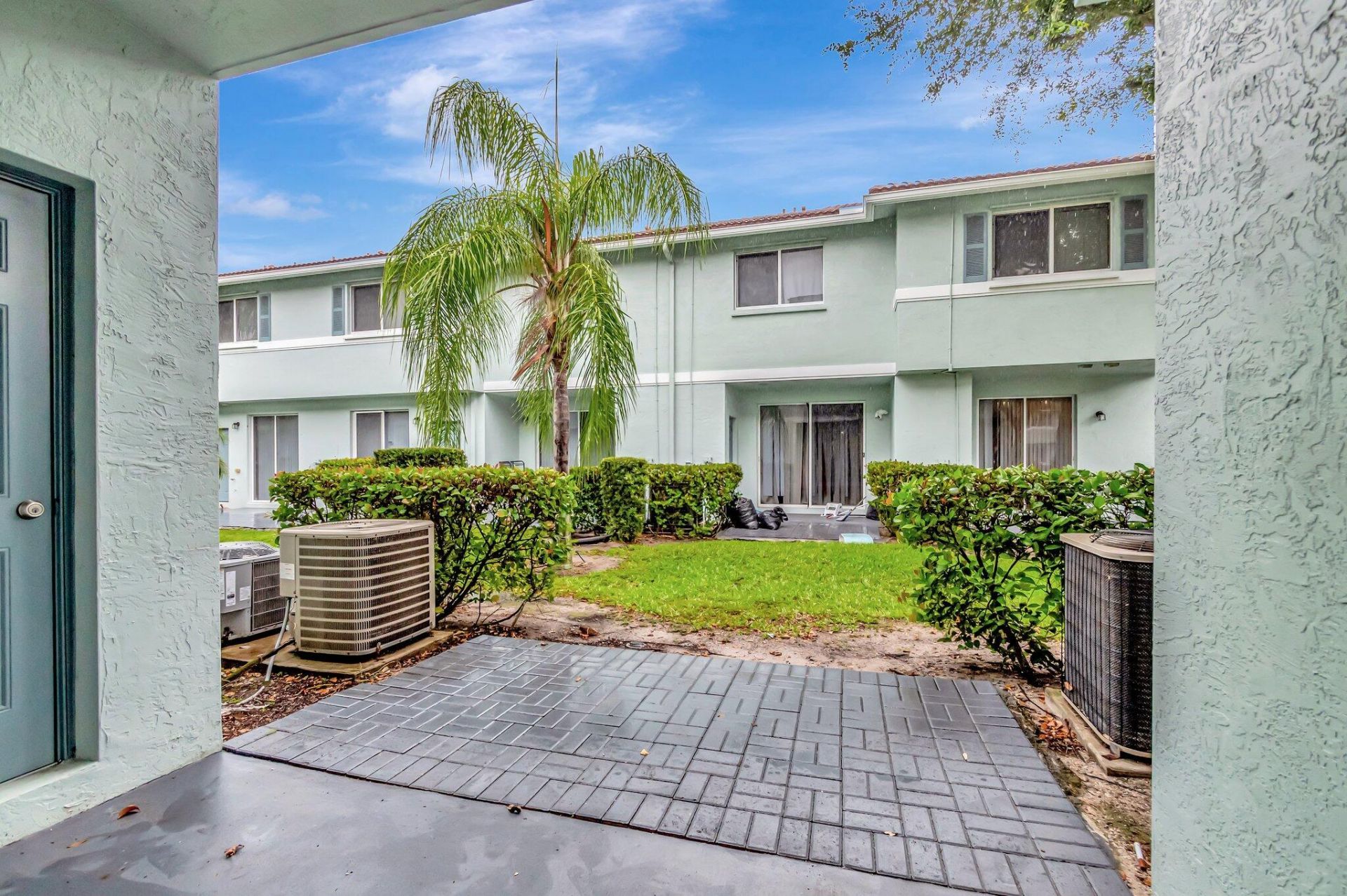 1912 Hibiscus Lane, Riviera Beach, FL 33404 Photo