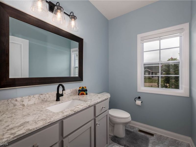 8087 Blue Spruce Circle NW, North Canton, OH 44720 Photo 18