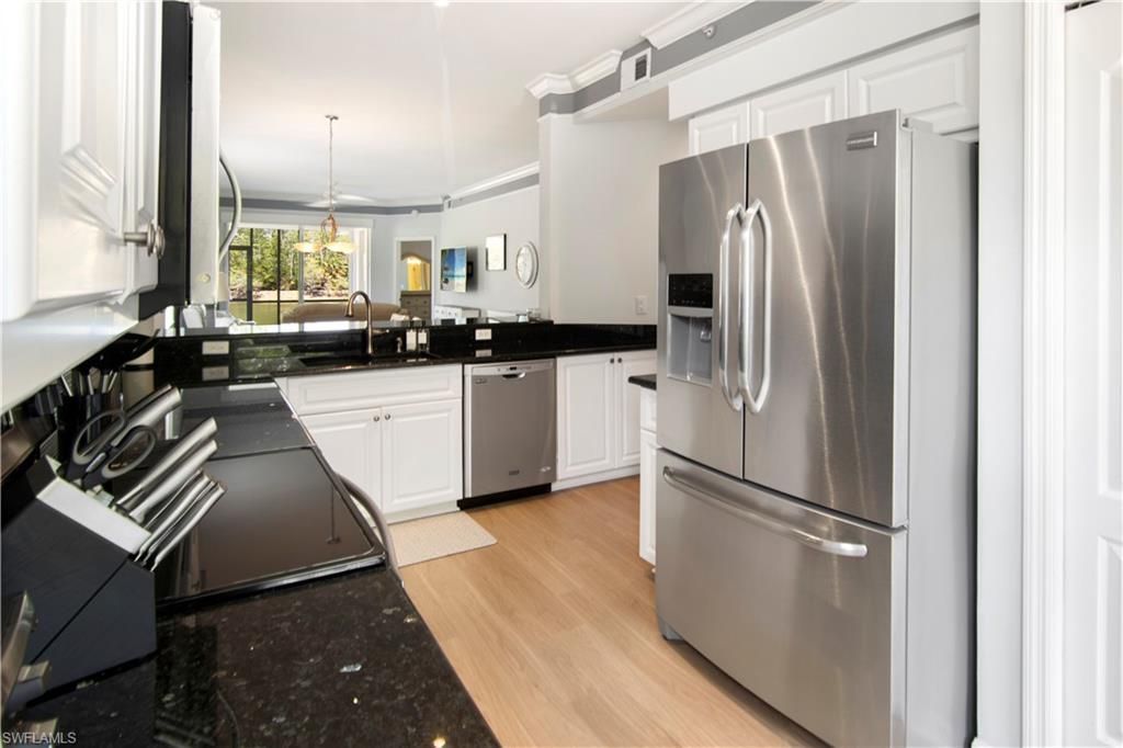 7515 Stoneybrook Dr, Unit 811, Naples, FL 34112 Photo