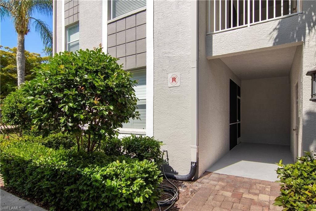 7515 Stoneybrook Dr, Unit 811, Naples, FL 34112 Photo