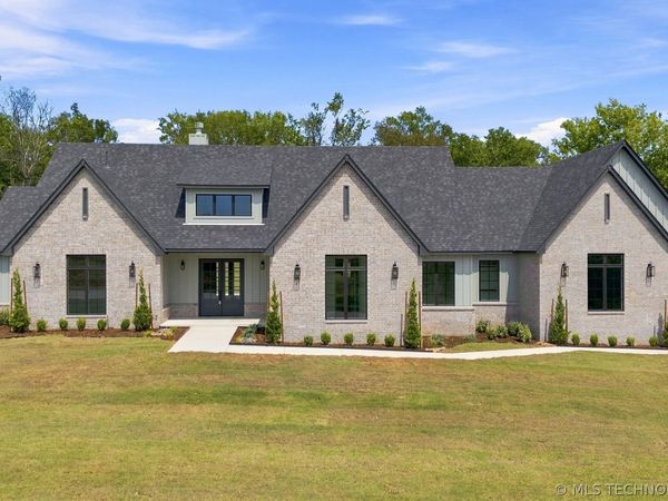 29513 E 106th Street, Coweta, OK 74429