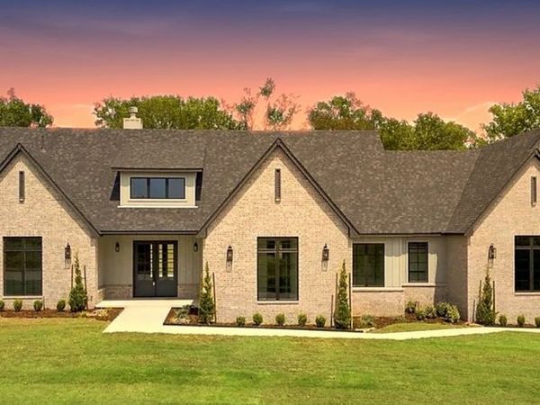 29513 E 106th Street, Coweta, OK 74429