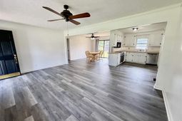 44-a Windsor Dr. photo 4