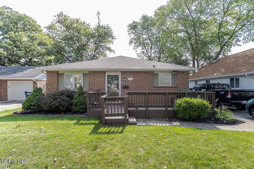 5138 Planet Avenue, Toledo, OH 43623 Main Photo