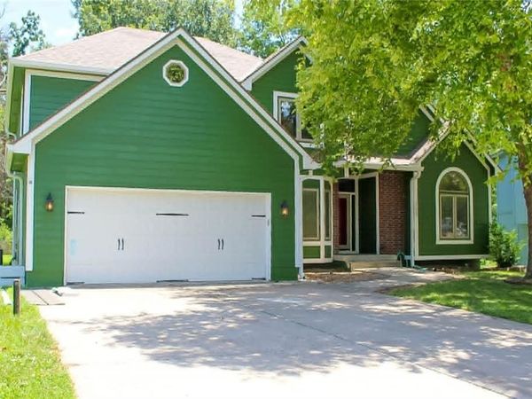 3205 N Black Forest Avenue, Blue Springs, MO 64015