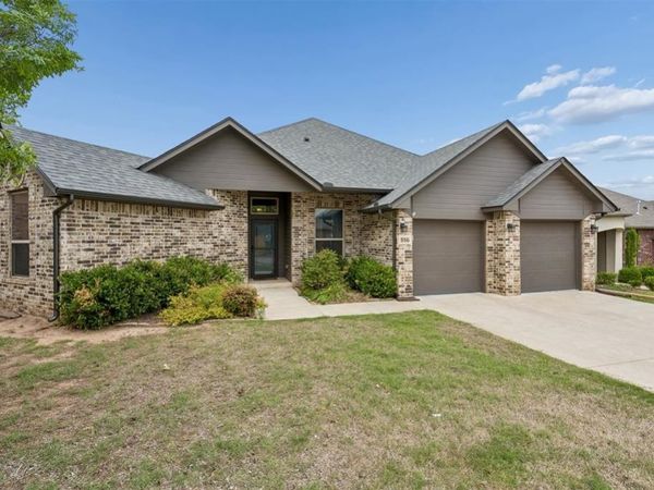 516 NE 23rd Avenue, Norman, OK 73071