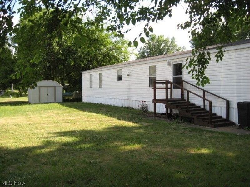 460 1st Street SW, Unit 14, Brewster, OH 44613 Photo 33