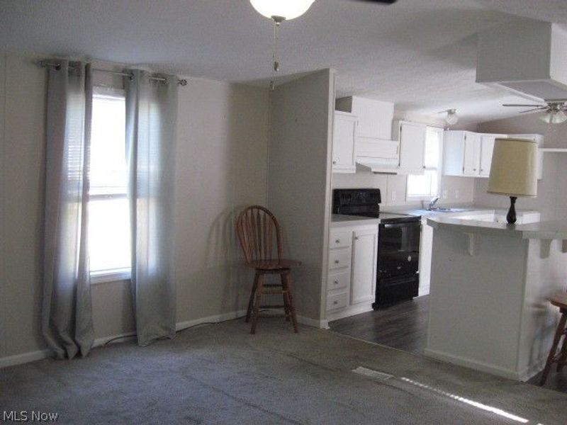 460 1st Street SW, Unit 14, Brewster, OH 44613 Photo 8