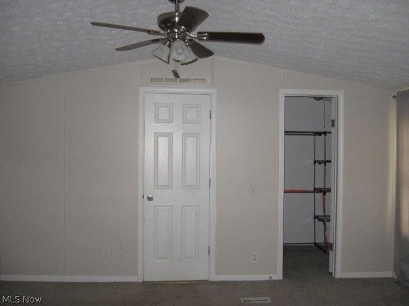 460 1st Street SW, Unit 14, Brewster, OH 44613 Photo 9