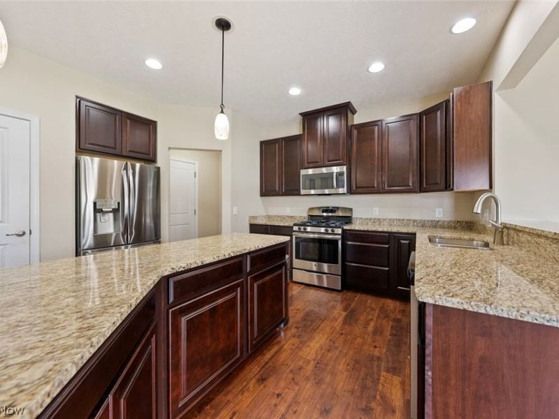 5484 Diamond Creek Drive, Medina, OH 44256 Photo 14